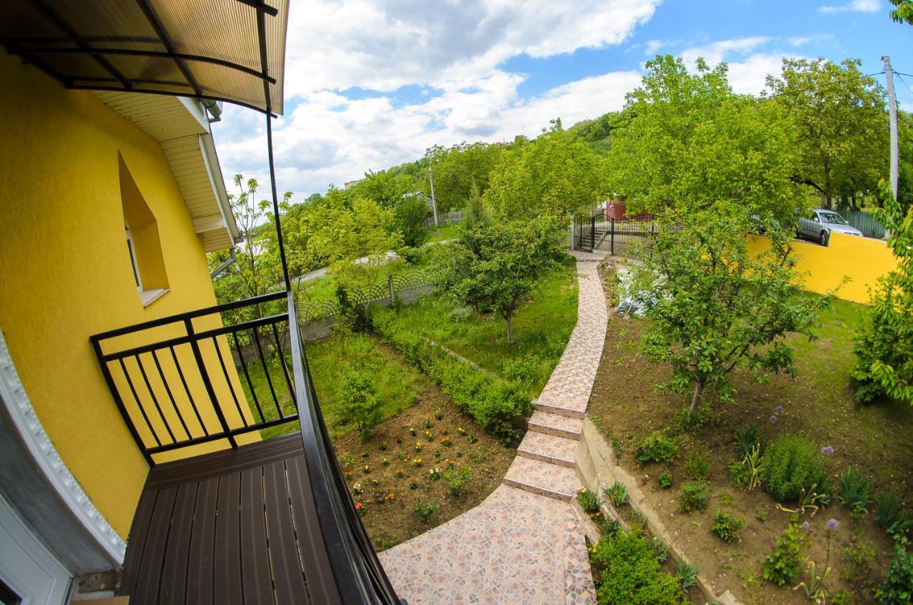 Casa Liana Hotel Oradea Buitenkant foto