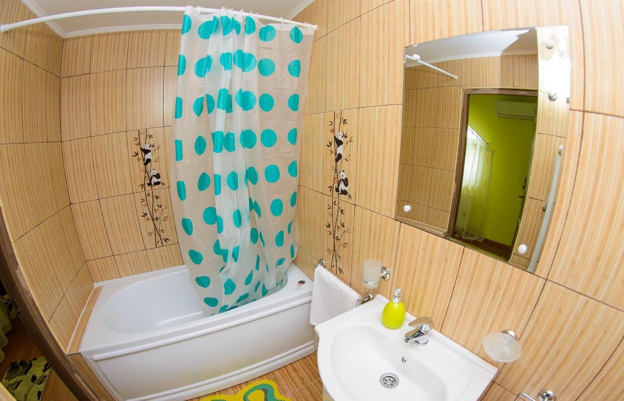 Casa Liana Hotel Oradea Buitenkant foto