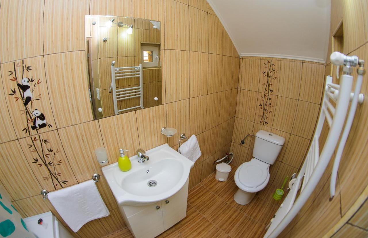 Casa Liana Hotel Oradea Buitenkant foto